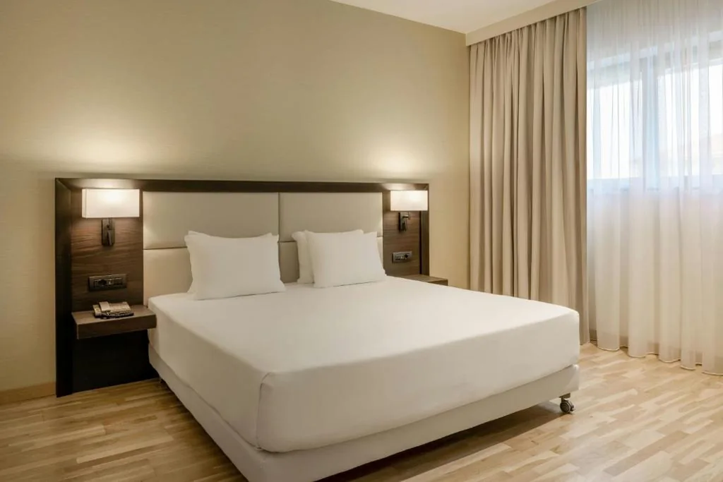 King Junior Suite — AC Hotel by Marriott Milan Sesto