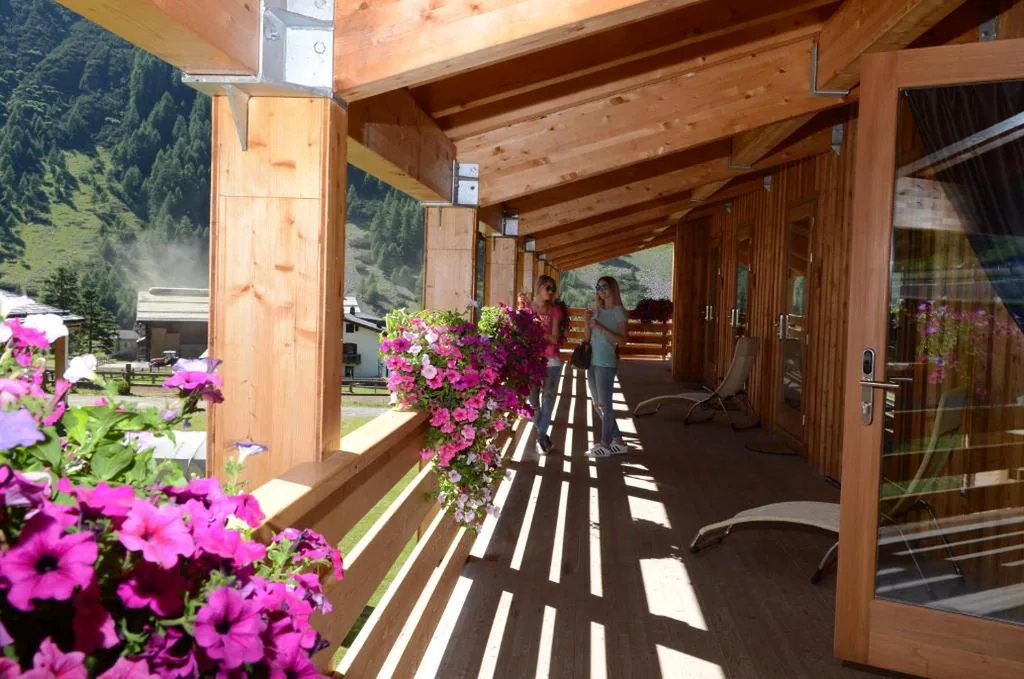 Junior Suite — La Tresenda Hotel and Mountain Farm