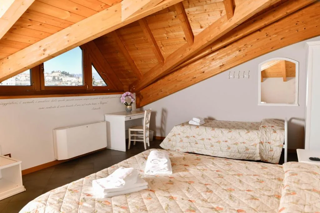 Junior Suite — Made in Italy