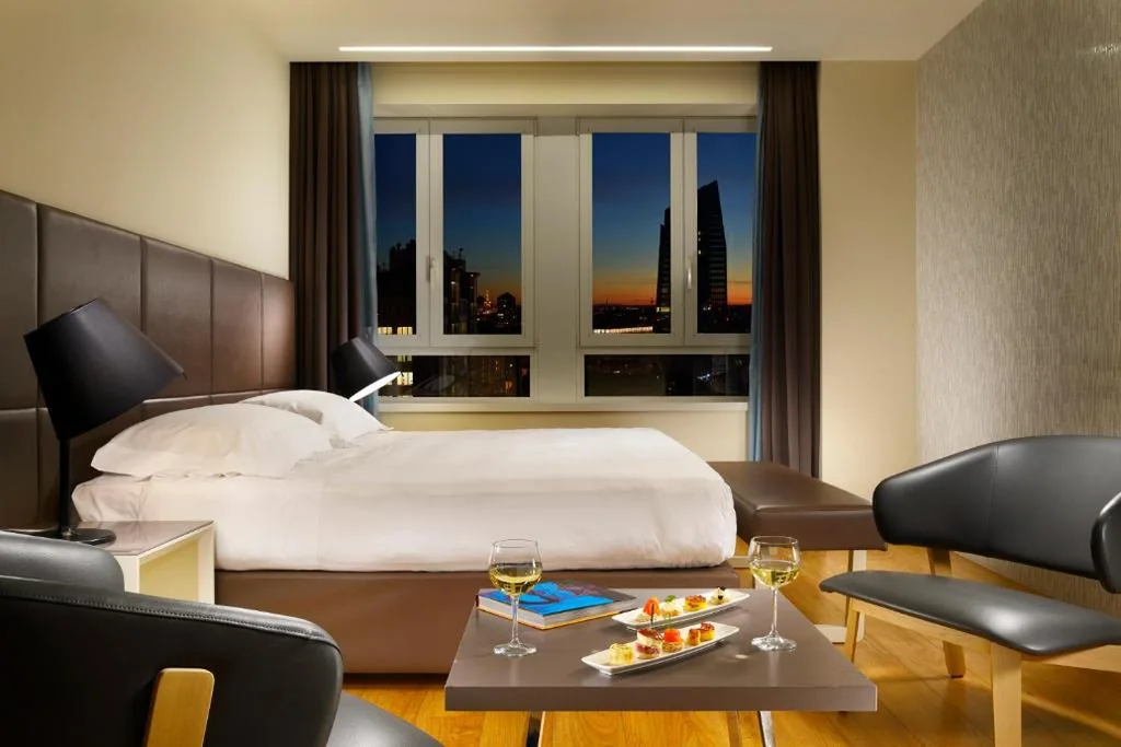 Executive Double Junior Suite — UNA Hotels Century Milano