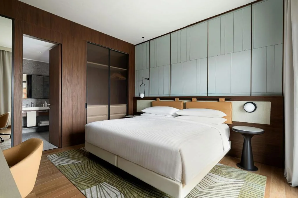 Junior Suite — Milan Marriott Hotel