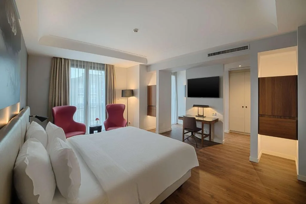 Junior Suite — Radisson Blu Hotel Milan