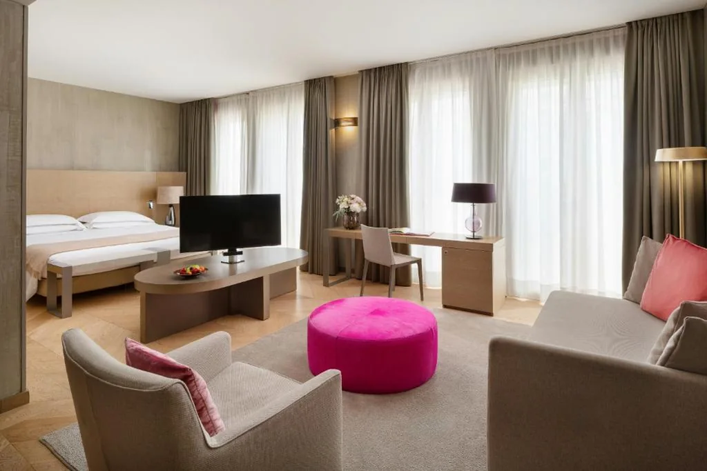 Junior Suite — Rosa Grand Milano – Starhotels Collezione