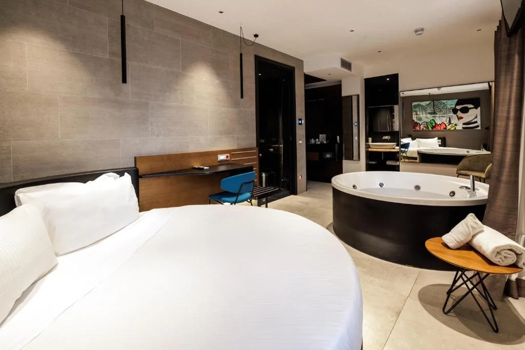 Junior Suite — The Corner Duomo Hotel