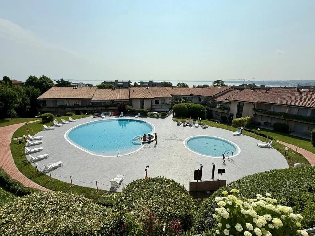 Kristall Lago Residence