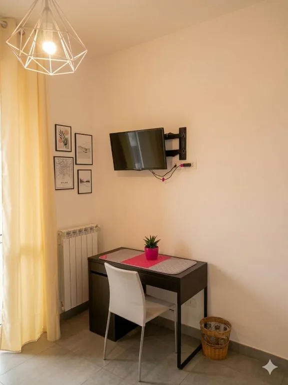 -L’ Oasi Del Turista, Room 4- CENTRAL STATION — foto 4