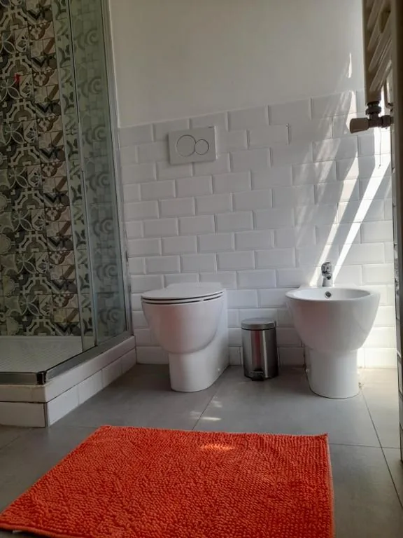 -L’ Oasi Del Turista, Room2- CENTRAL STATION — foto 8
