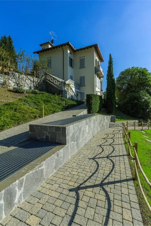 La Villa Como
