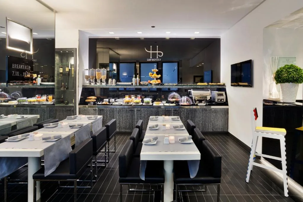 LHP Hotel Napoleon — foto 4
