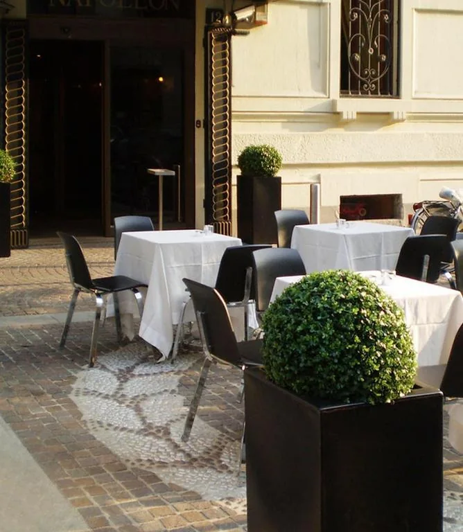 LHP Hotel Napoleon — foto 6