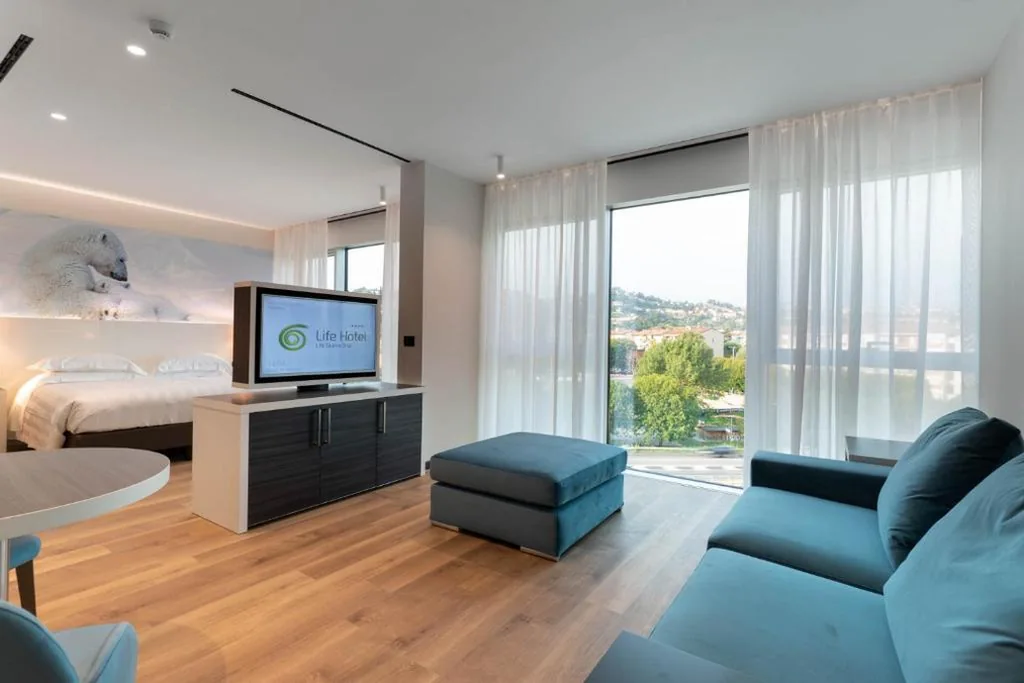 Life Hotel — foto 4
