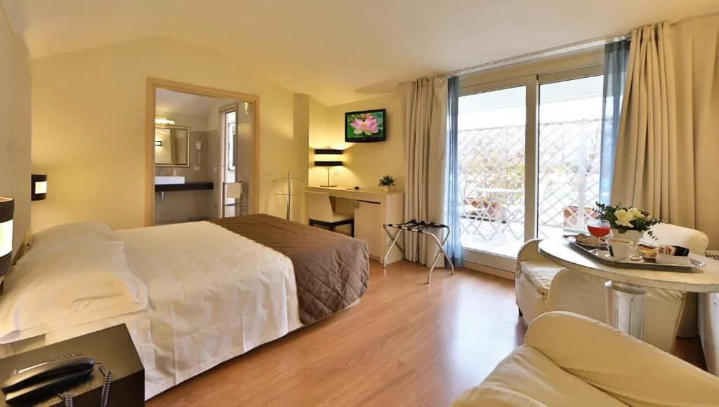 Studio (2 Adults) — Regal Residence