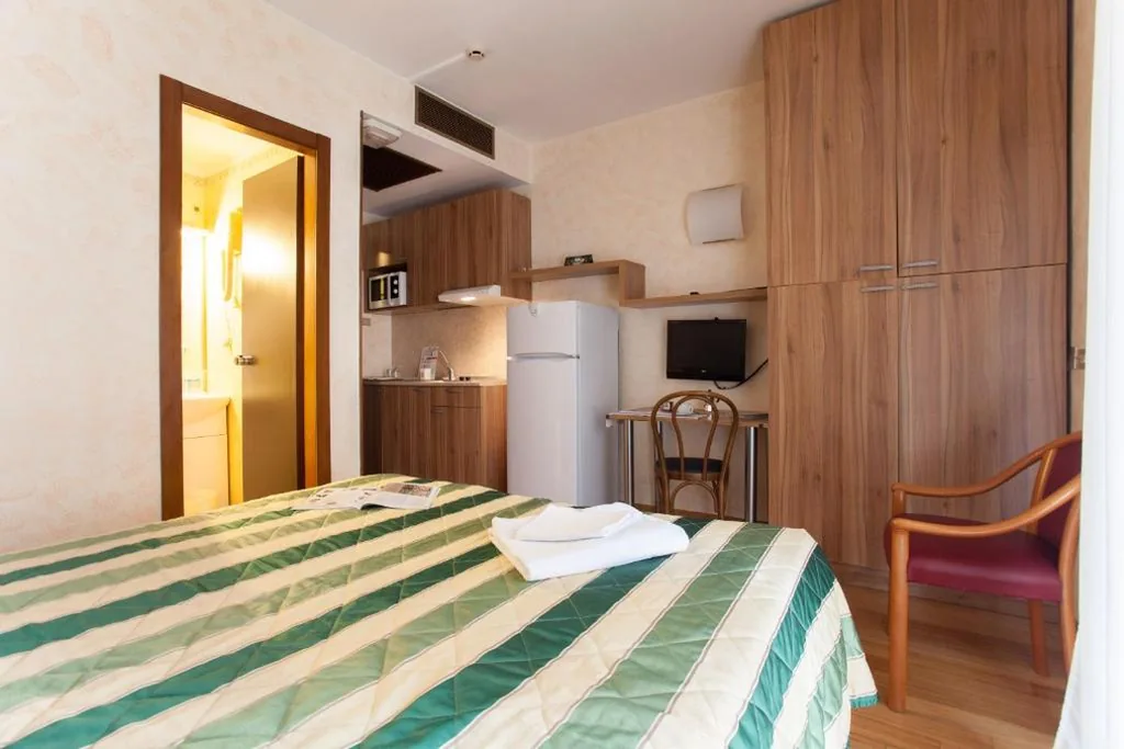 Studio (2 Adults) — Residence Desenzano