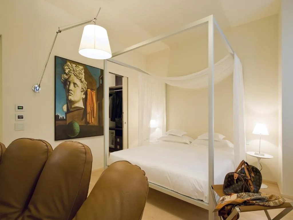 Studio with Balcony — Petronilla – Hotel In Bergamo