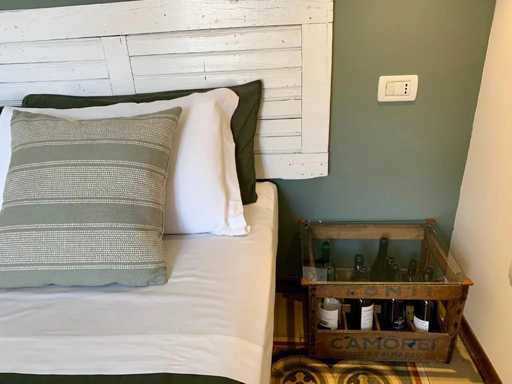 Studio Apartment with Balcony — Porta Ronca – B&B, Suites & Apts
