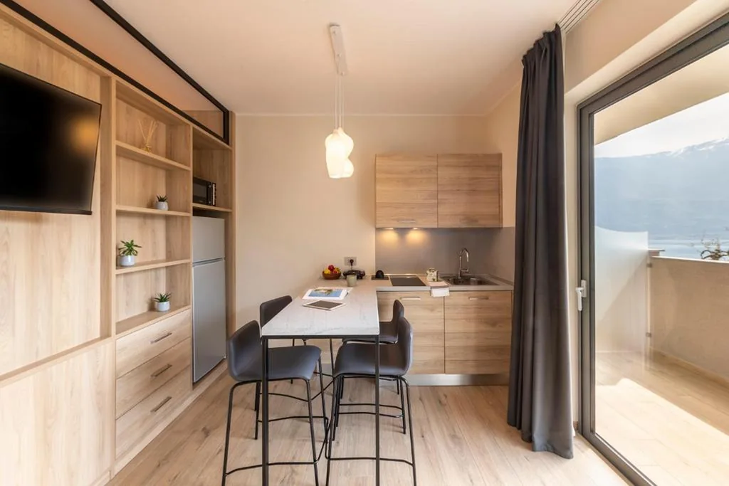 Deluxe Studio — Evo Suites Apartments
