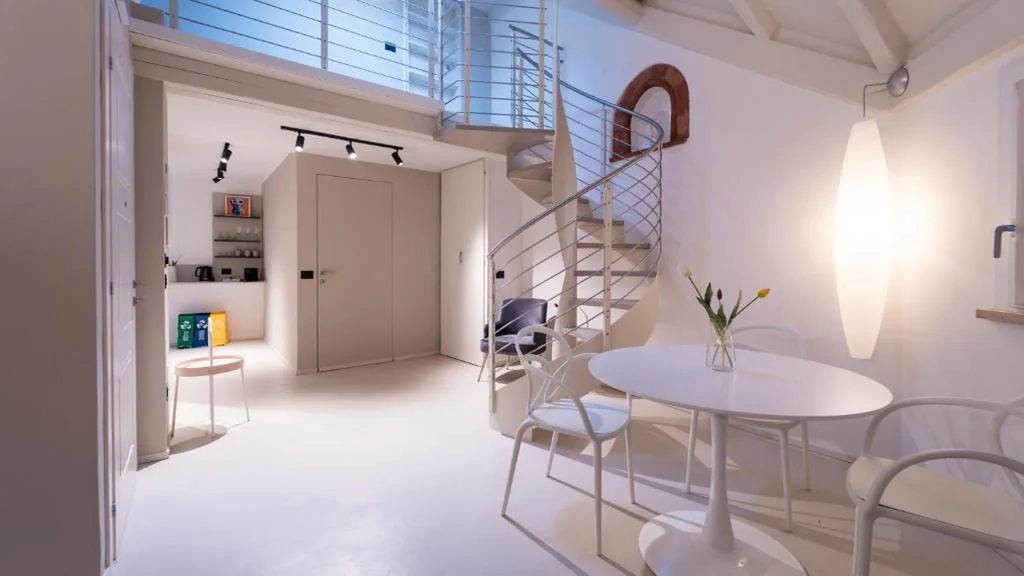 Monolocale King Deluxe — DOMUS 1435 – Iconic Suites in Centro