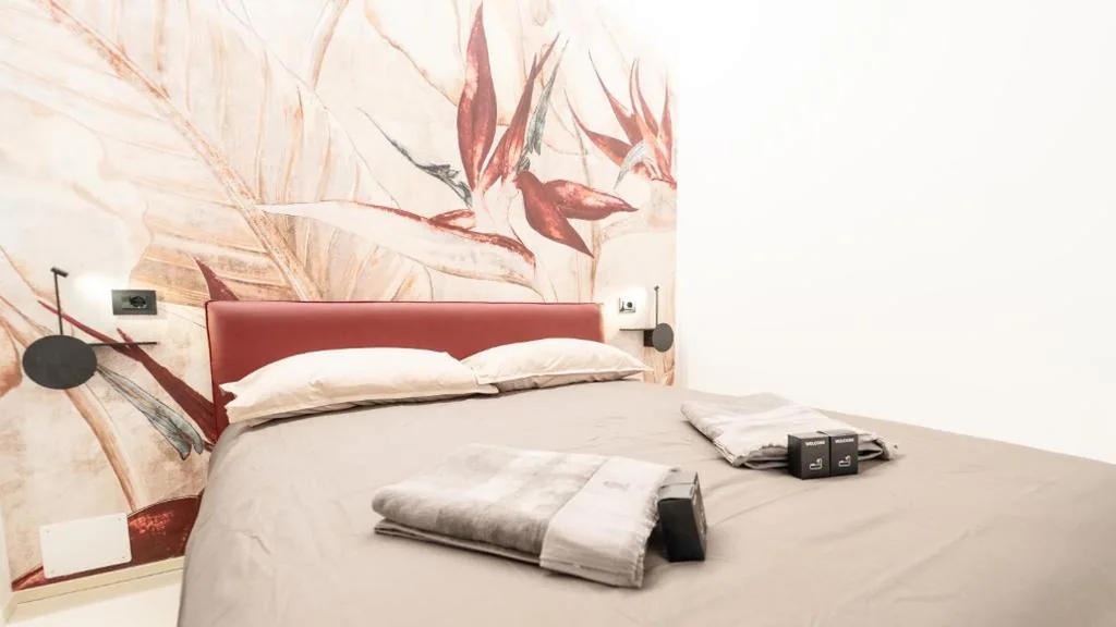 Monolocale King — DOMUS 1435 – Iconic Suites in Centro
