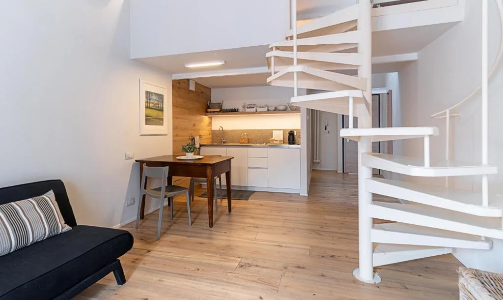 Split-Level Studio — 32 BnB Camerecaffè