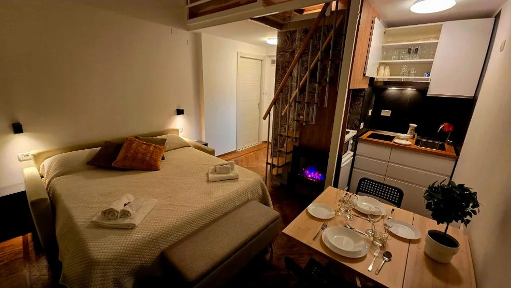 Split-Level Studio — Casa Storica Piazza 5 Giornate