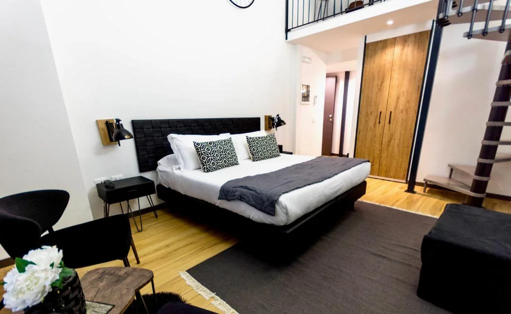 Two-Level Studio — INTOMILAN Galleria Duomo I Boutique & Design Aparthotel
