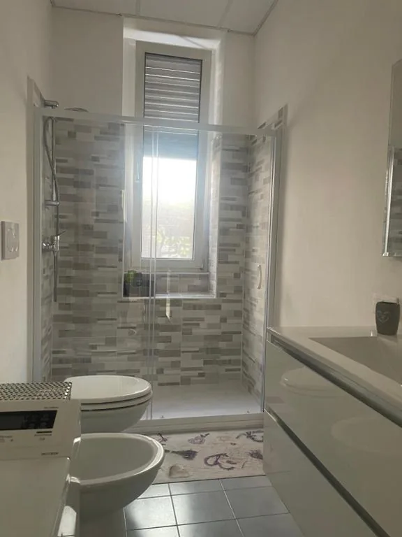 Nuova Casa vacanze nonna Prassede con giardino e posto auto — foto 8