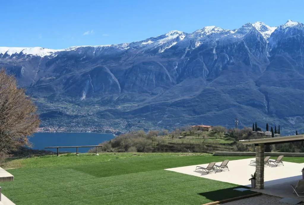Oasi Da Vinci Apartments Lake Garda View