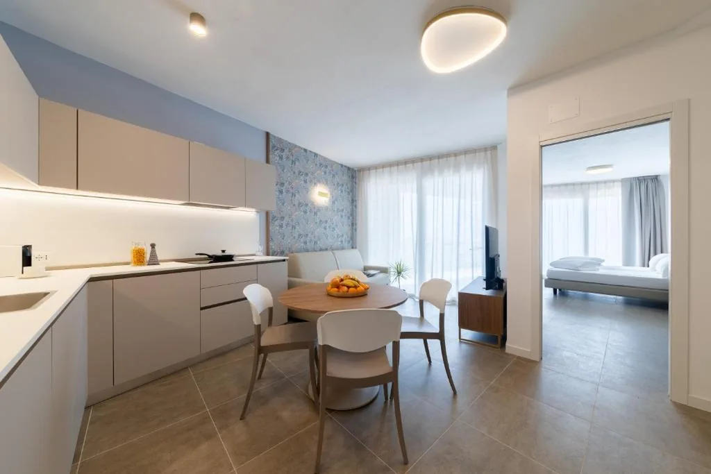 One-Bedroom Premium Apartment with Lake View — Lumia Living Limone