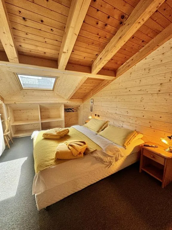 Small Double Room/Double Room with Single Beds — La Locanda