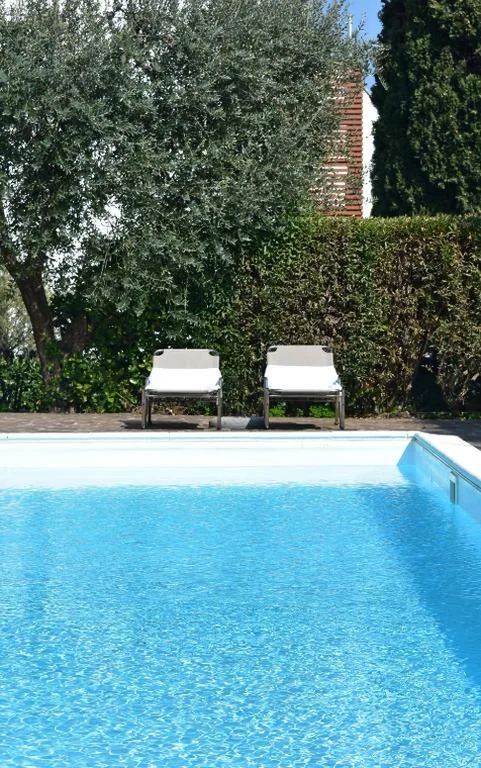 Poggio Al Lago Apartments & Rooms