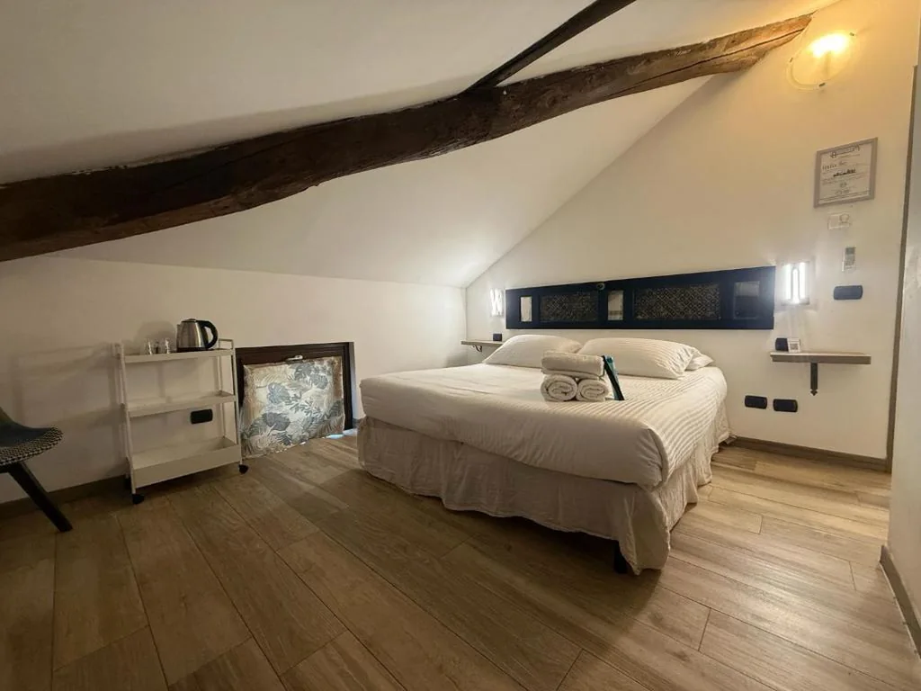 Poste Regie – Milan Guest House