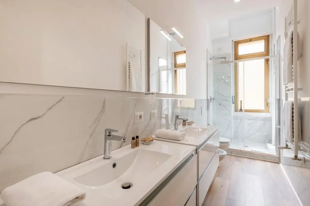 PREALPI1-Design Apt With Two Double Bedrooms