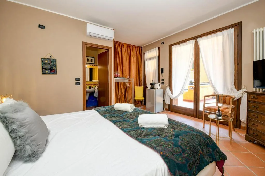 Prestige rooms