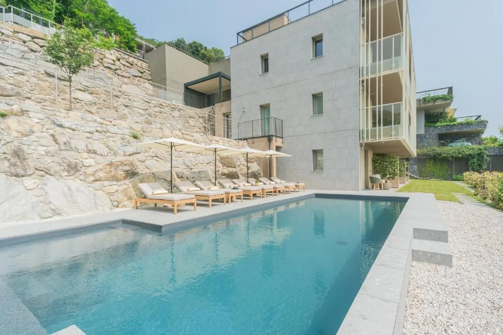 PureView Luxury Suites – AdultsOnly