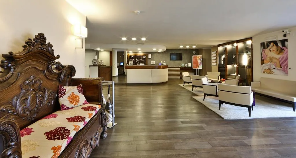 Regal Hotel — foto 4