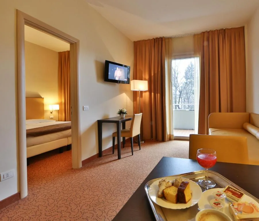 Regal Residence