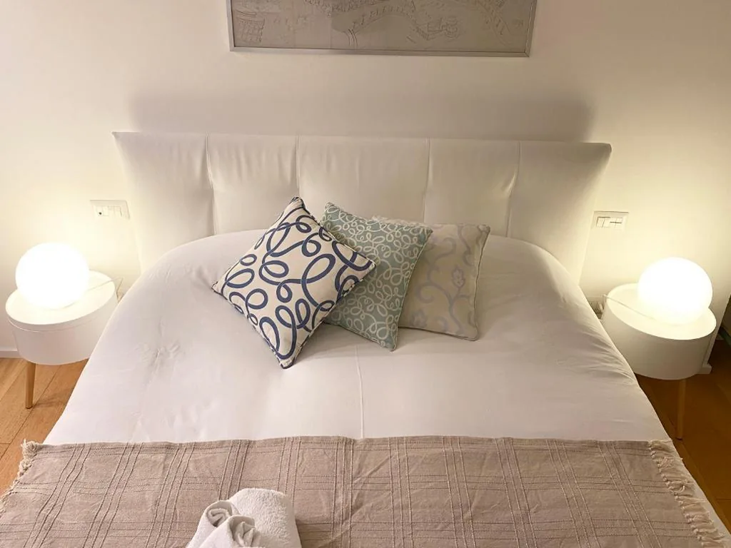 Repubblica One Room Apartment