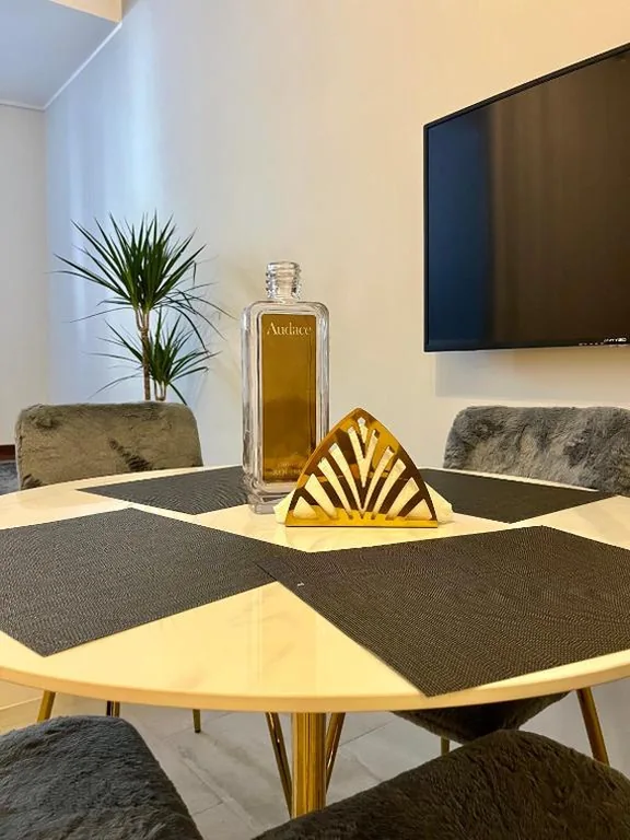 Residenza Elegante – A 5 fermate dal Duomo — foto 8