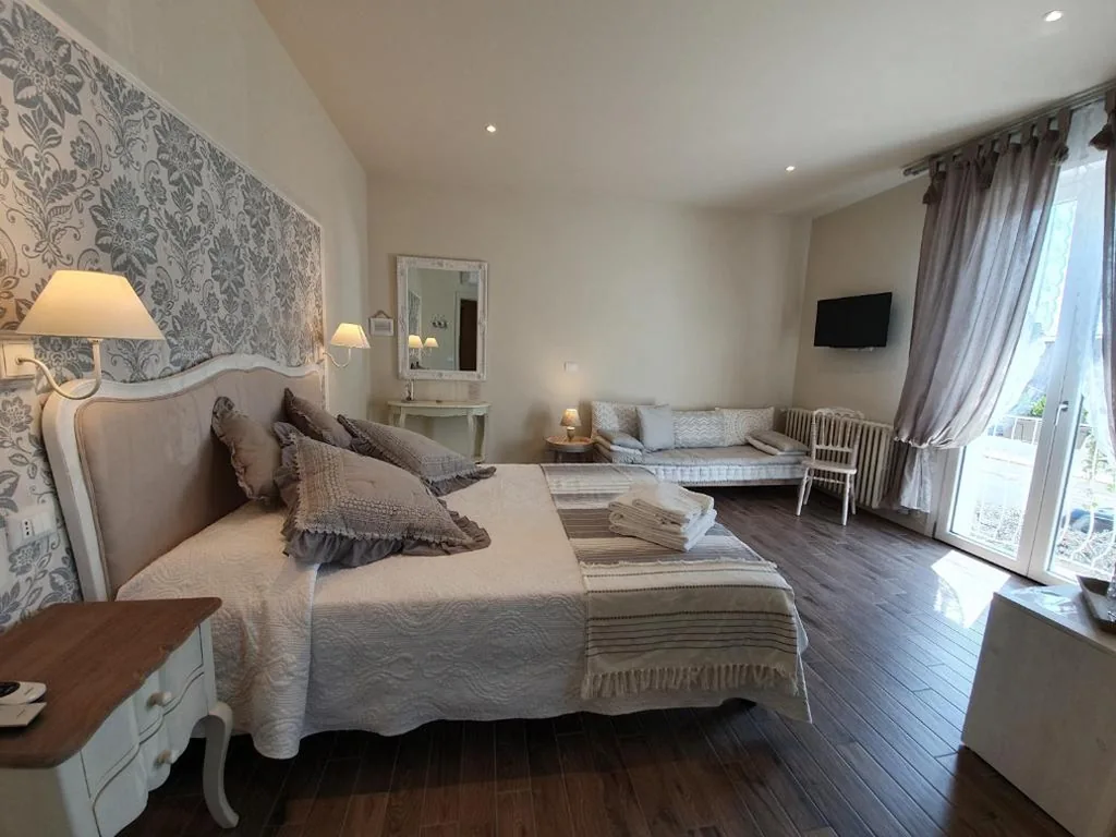 Romantic Home