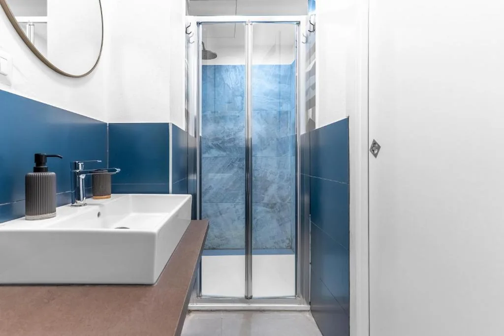 Room 12 MILANO -Near Train Station -15 min Rho Fiera-Duomo-Malpensa — foto 3