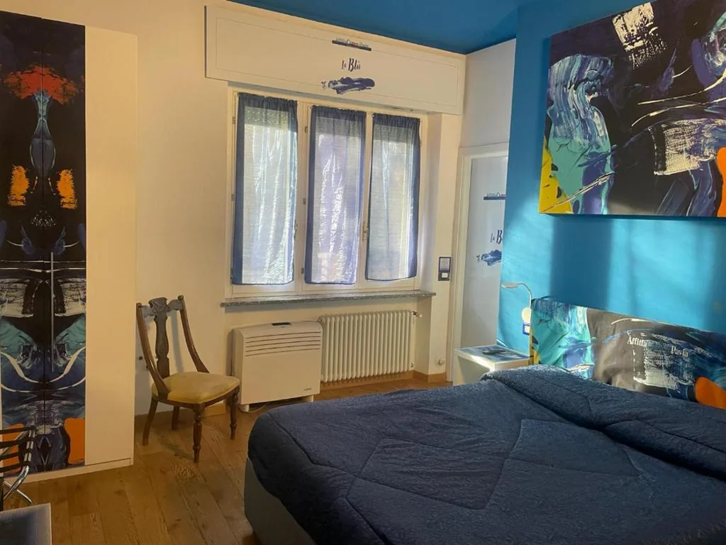 Rooms Of Love