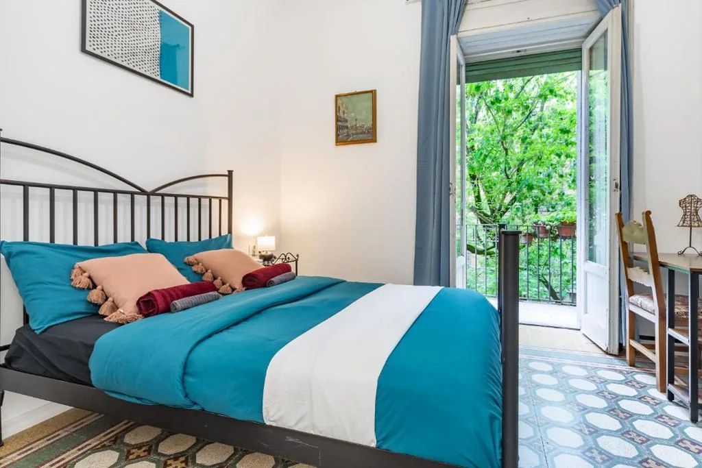 Rosa Rooms