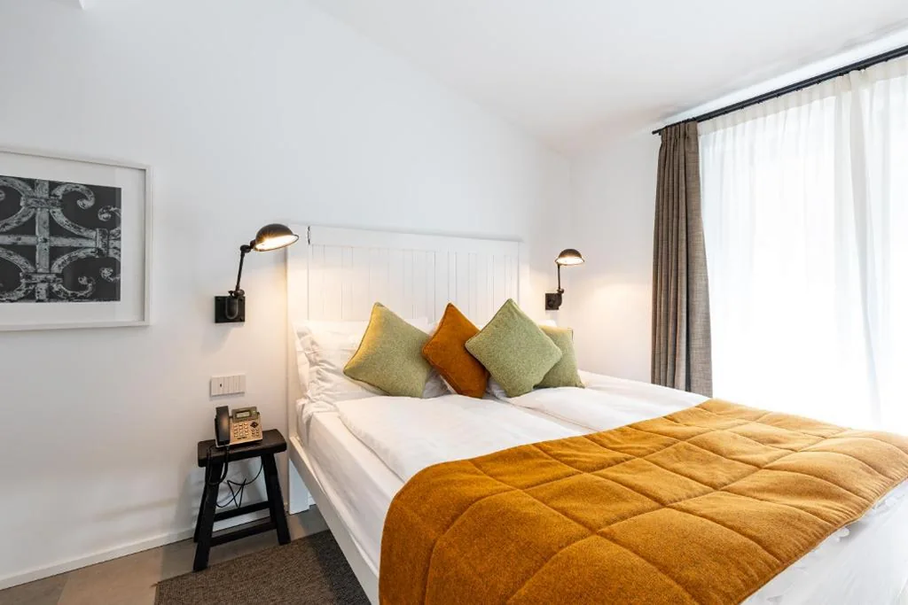 Seta Hotel