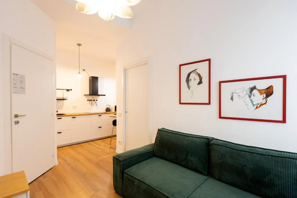 Spacious Design Apartment Central Milan — foto 4
