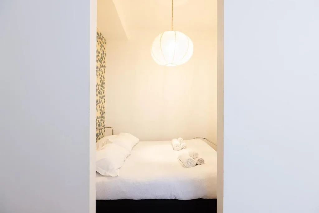 Spacious Design Apartment Central Milan — foto 7