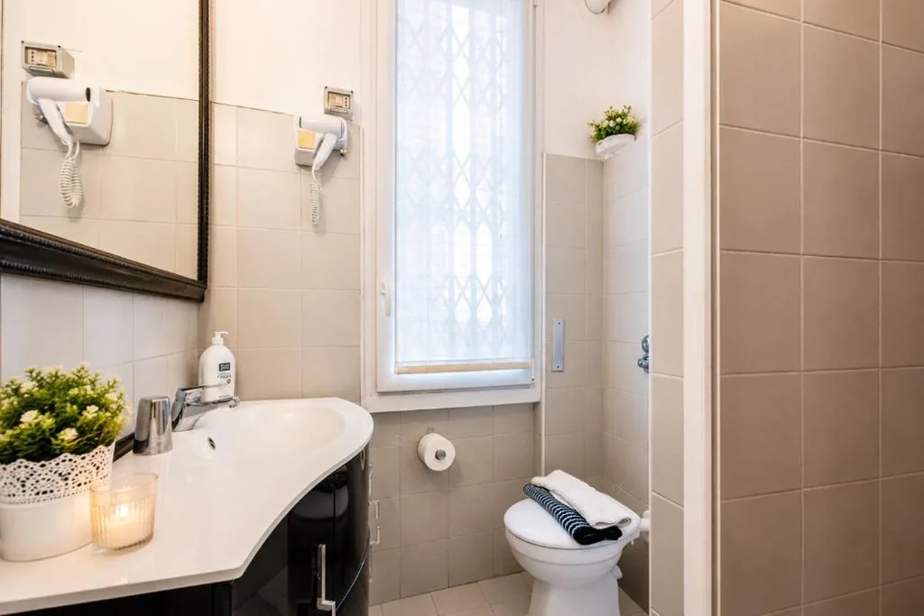 Stylish 8-Bed Home near Duomo ideal for Groups Families with terrace garden parking — foto 6