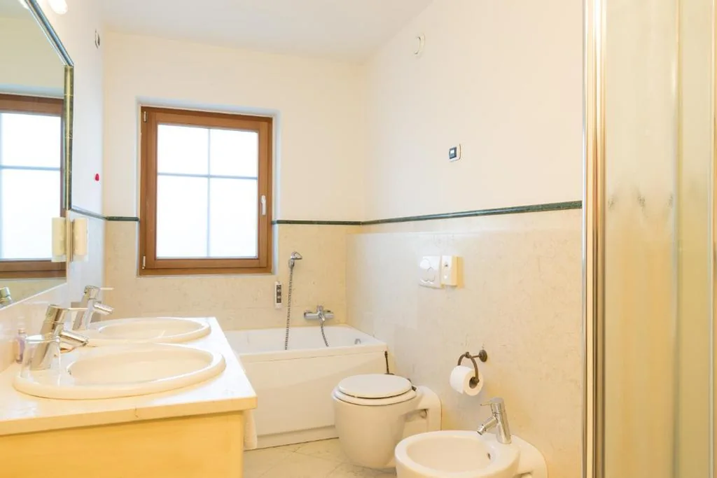Suite (2 Adults + 2 Children) — Hotel Touring