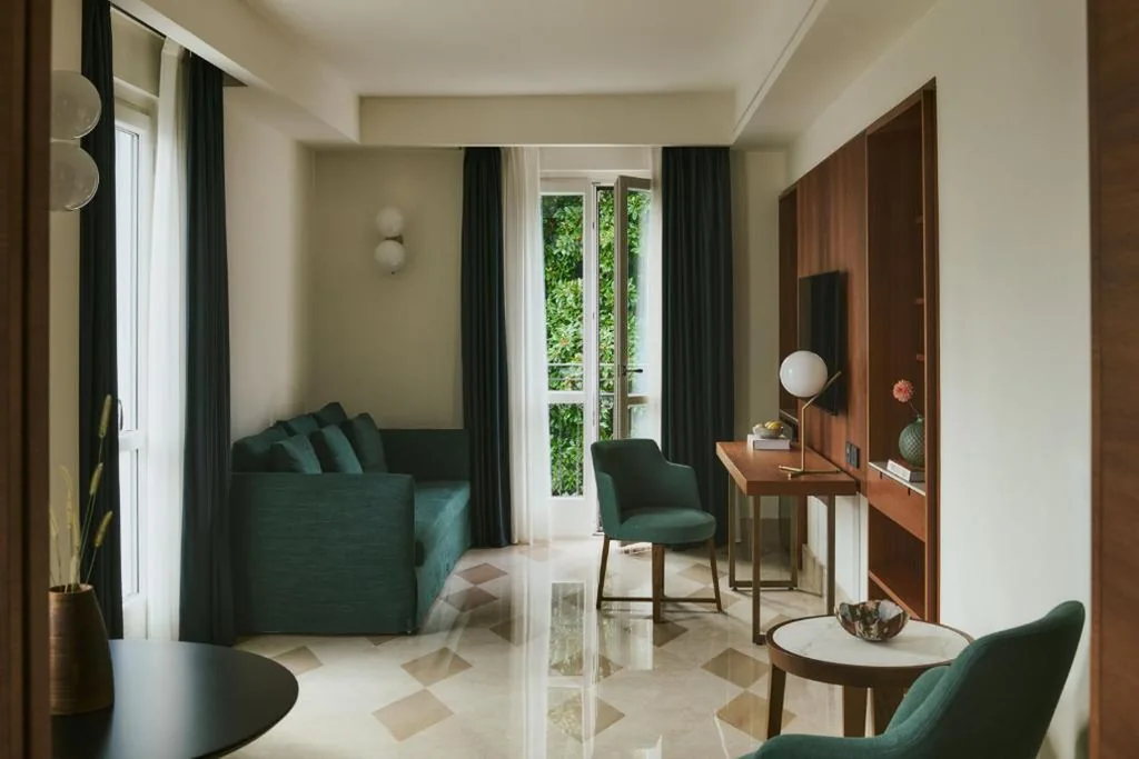 Corner Suite — Belvedere Bellagio