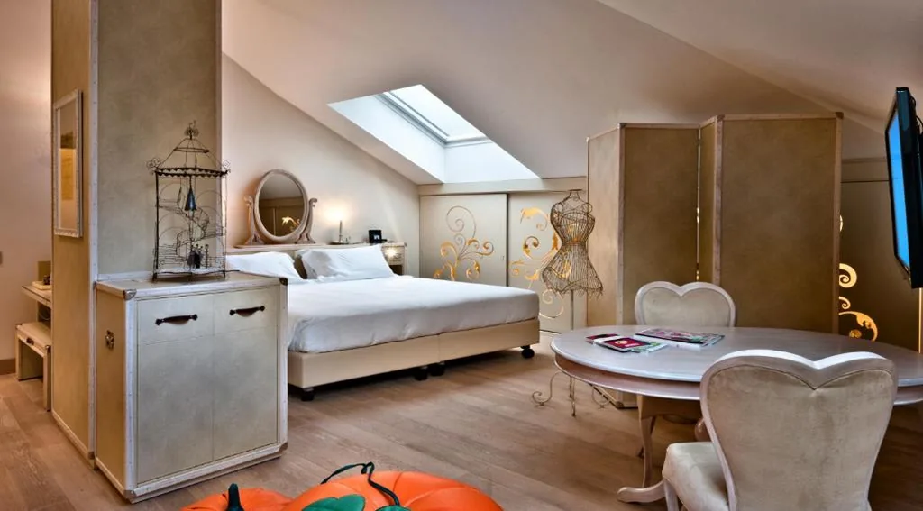 Suite — Château Monfort – Relais & Châteaux