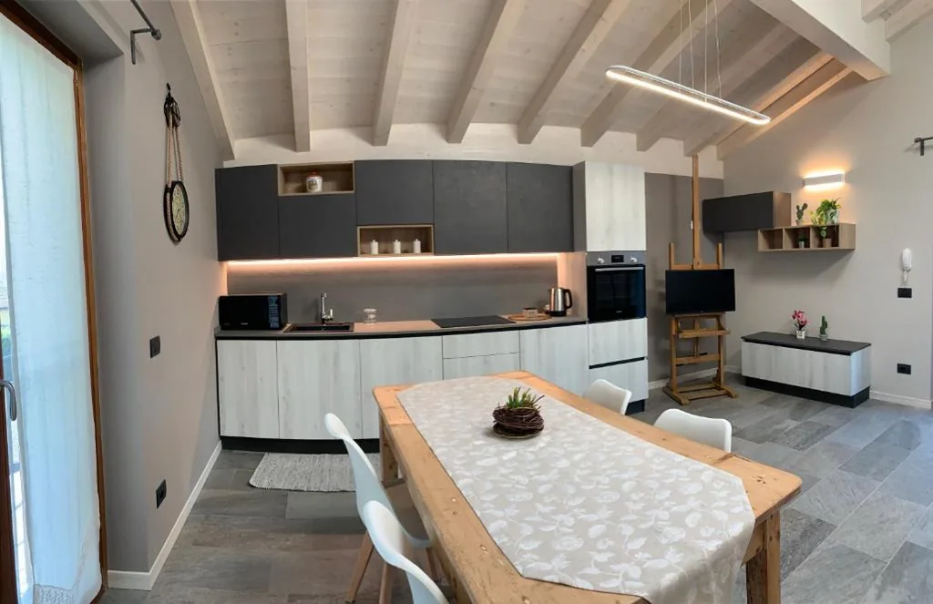 Suite with Terrace — Il Fienile – Historic Molino Maufet Watermill – Lake Como